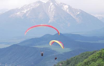 Paragliding in Dillon