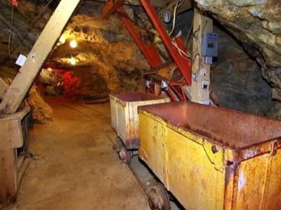 Mine Tours and Gold Panning in Denver / Golden